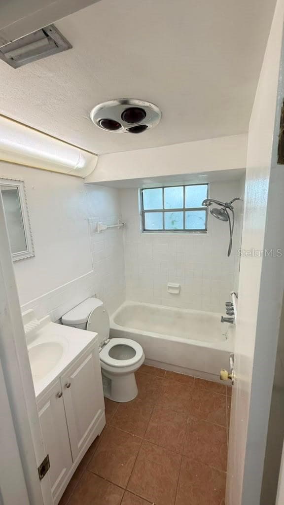 4248 TAMARGO DRIVE — photo 14 of 32