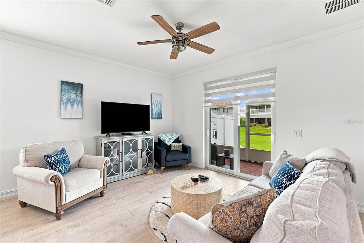 1805 NOEL PLACE — photo 13 of 33