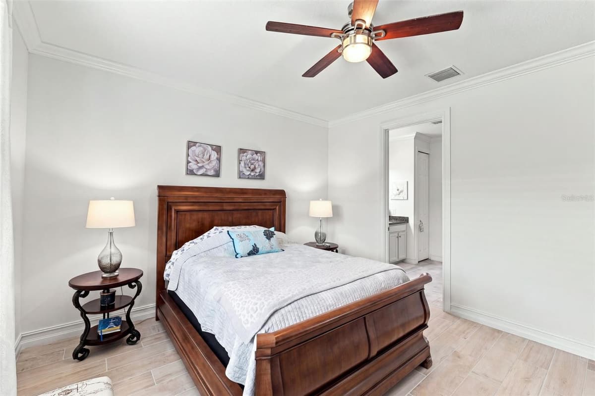 1805 NOEL PLACE — photo 18 of 33