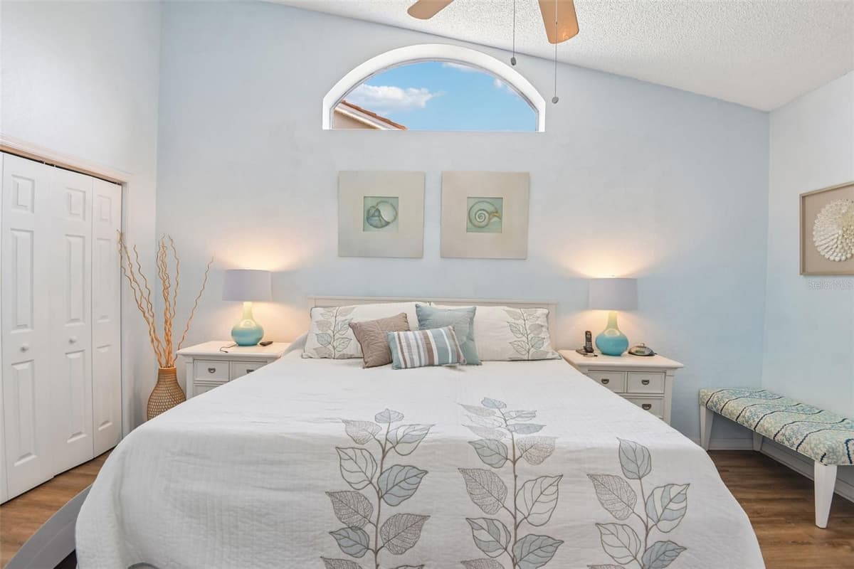 9330 NEW ORLEANS DRIVE — photo 4 of 42