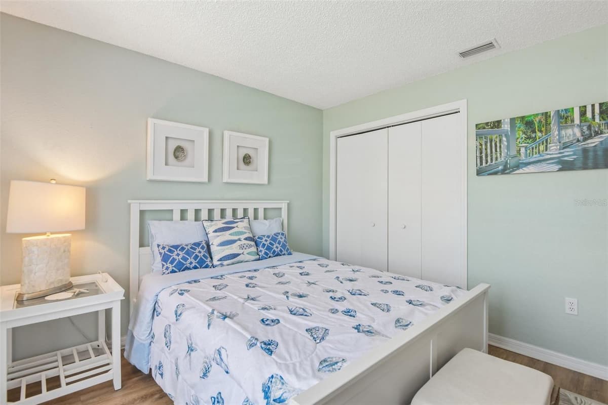 9330 NEW ORLEANS DRIVE — photo 19 of 42