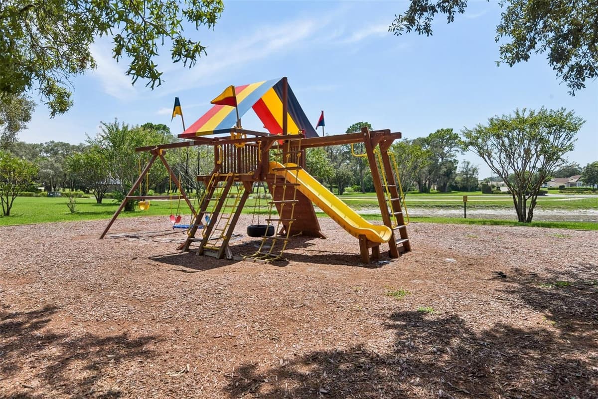 9330 NEW ORLEANS DRIVE — photo 37 of 42