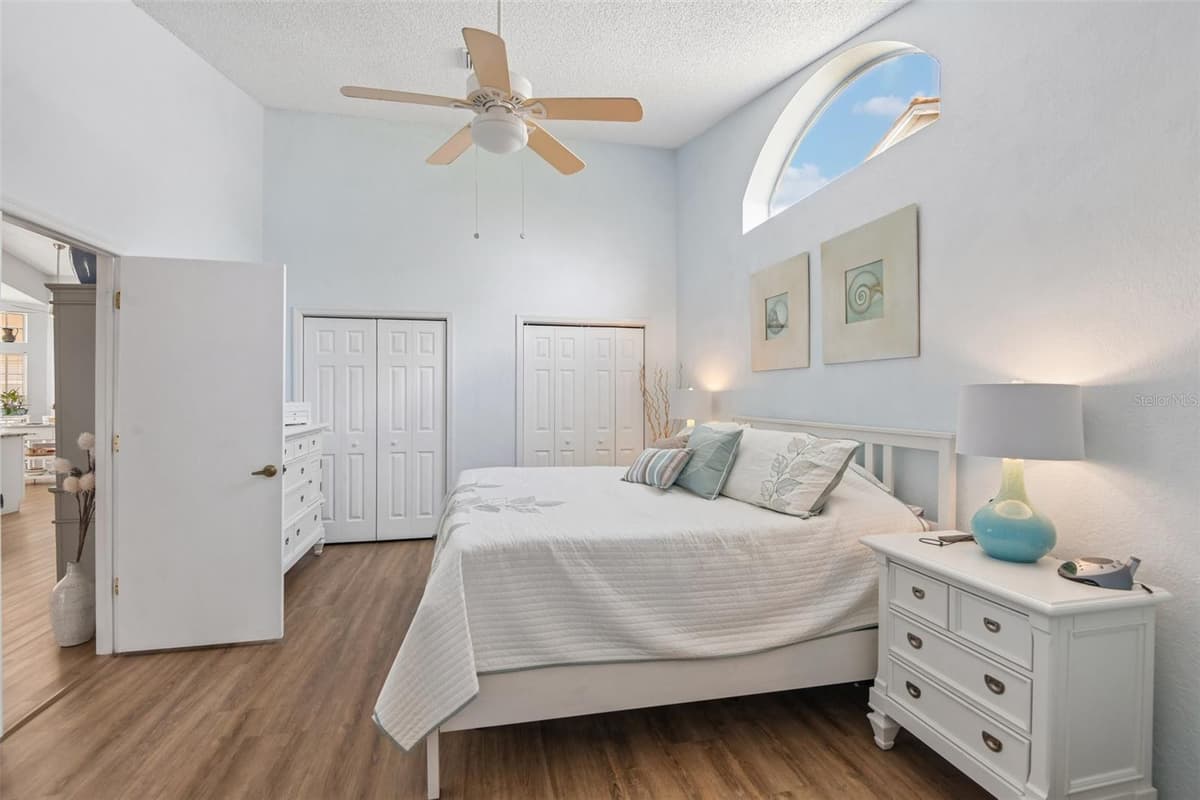 9330 NEW ORLEANS DRIVE — photo 21 of 42