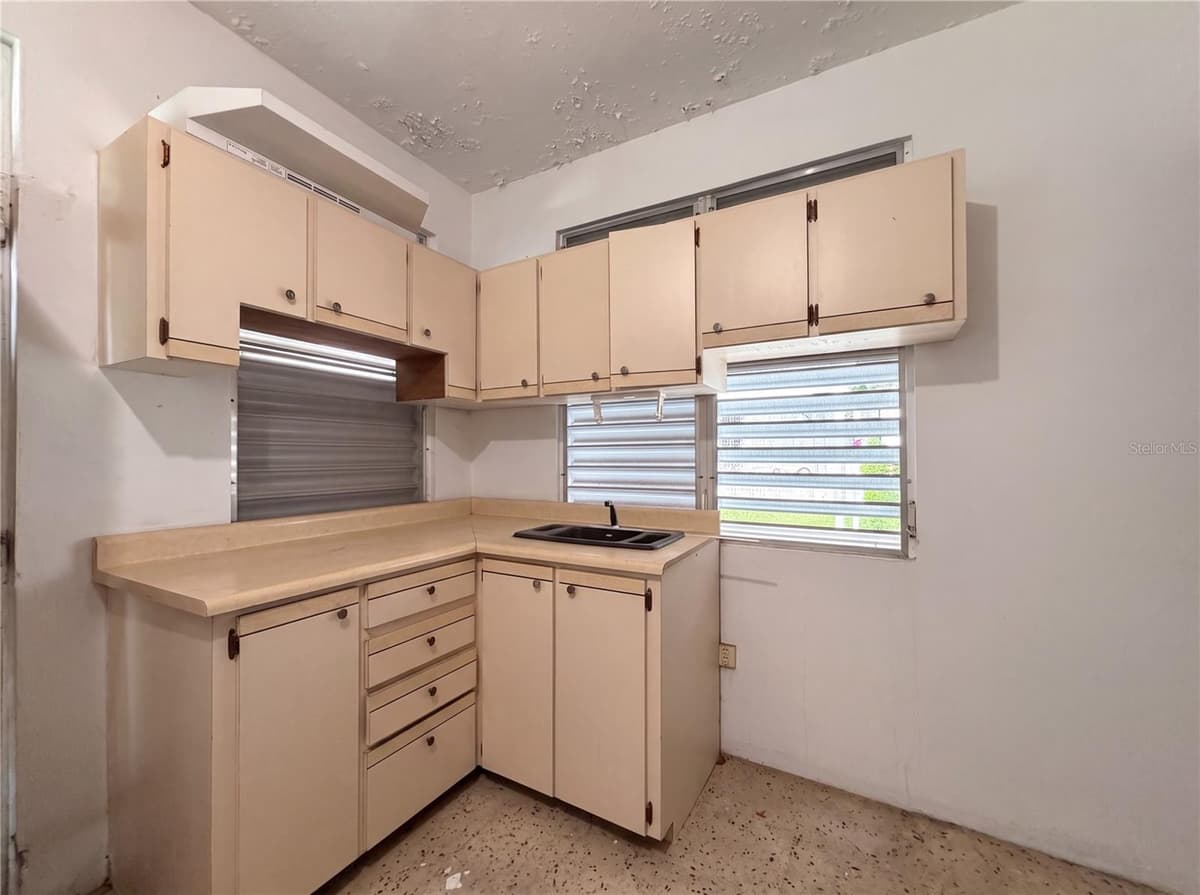 187 ROMAGUERA STREET — photo 18 of 24