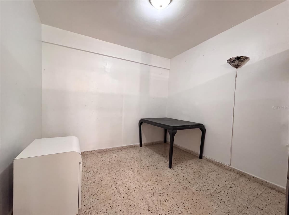 187 ROMAGUERA STREET — photo 17 of 24