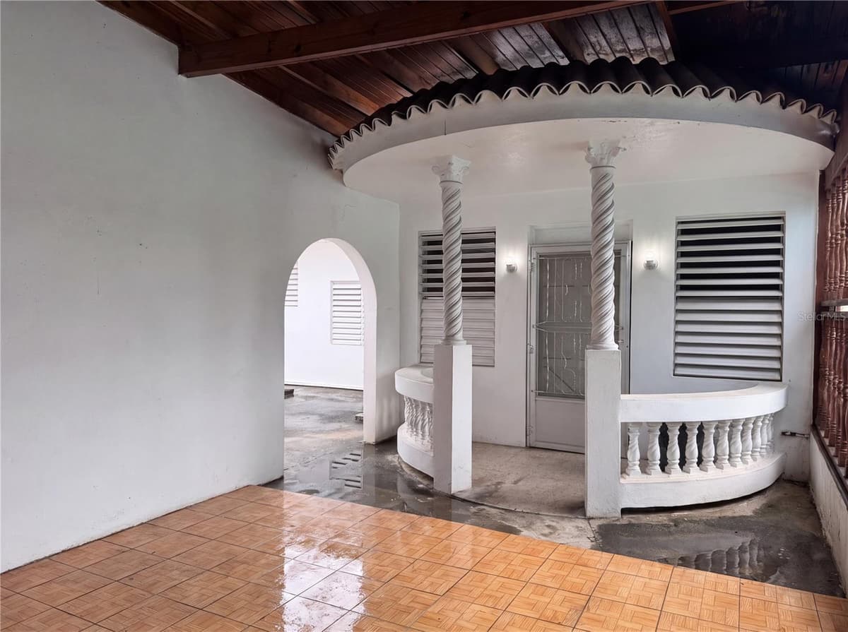 187 ROMAGUERA STREET — photo 15 of 24