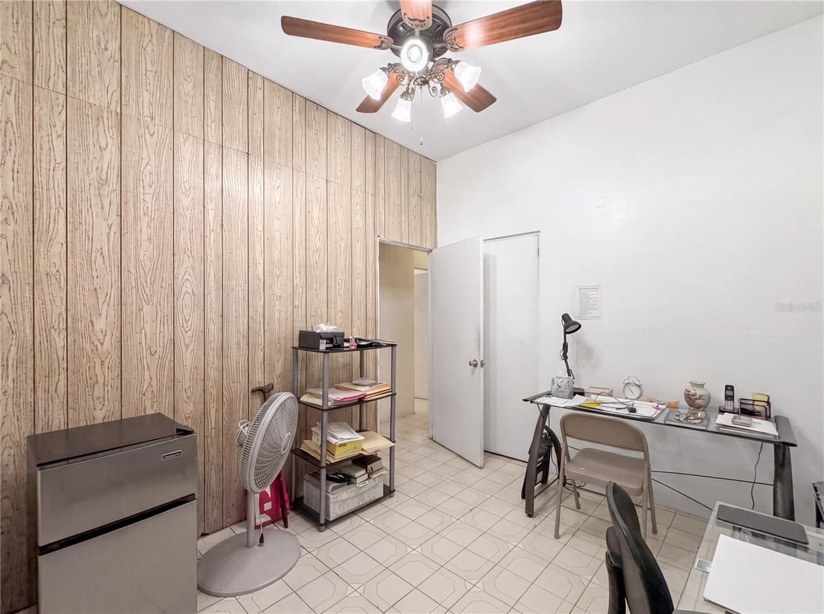 187 ROMAGUERA STREET — photo 9 of 24
