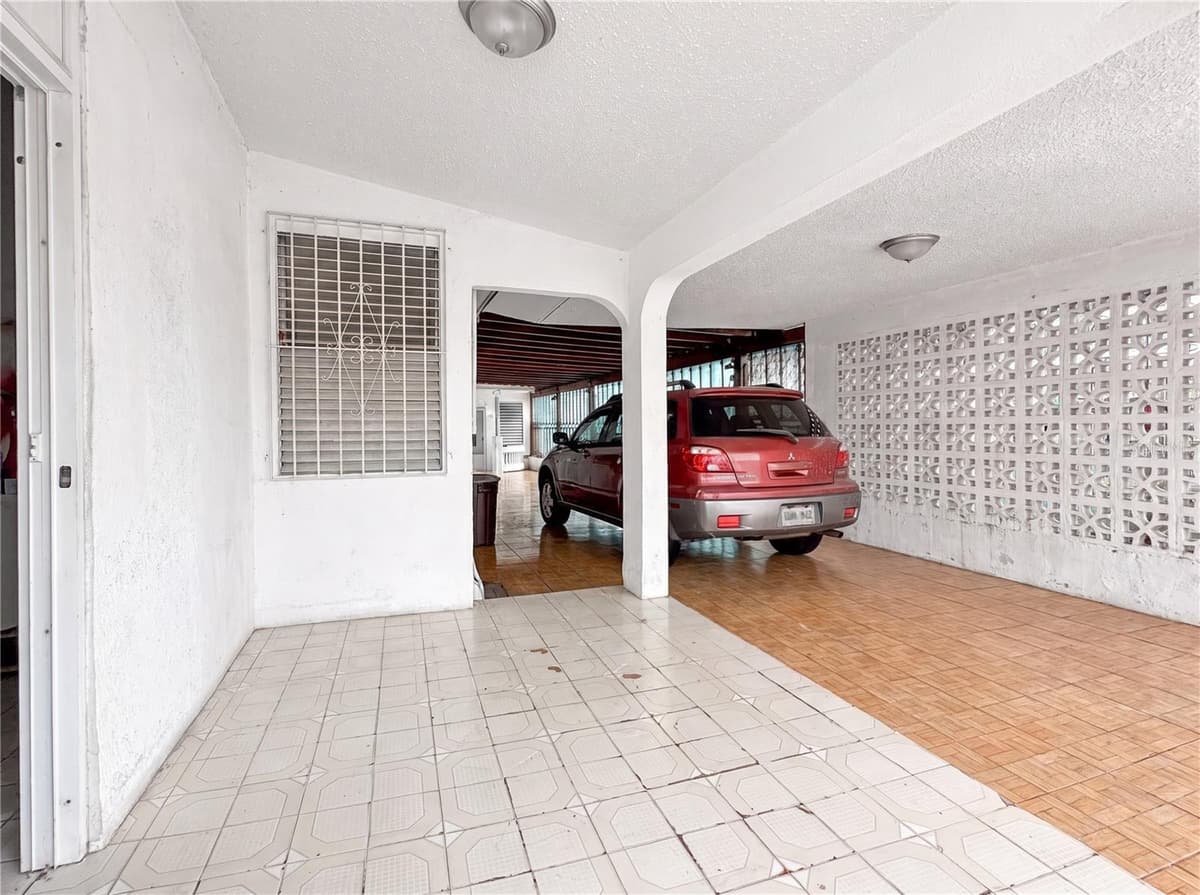 187 ROMAGUERA STREET — photo 21 of 24
