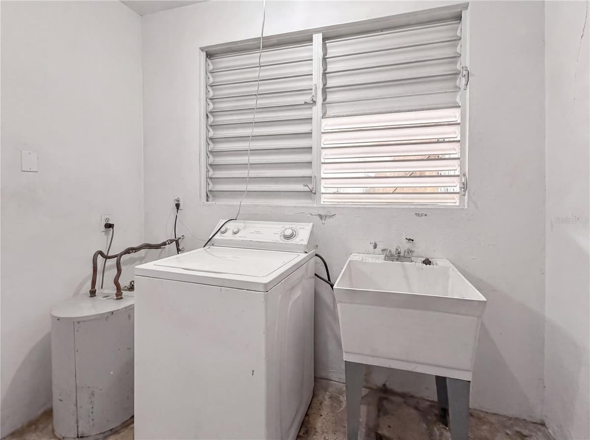 187 ROMAGUERA STREET — photo 24 of 24