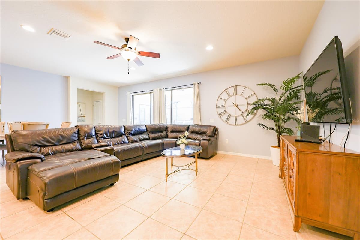 8812 MACAPA DRIVE — photo 23 of 90