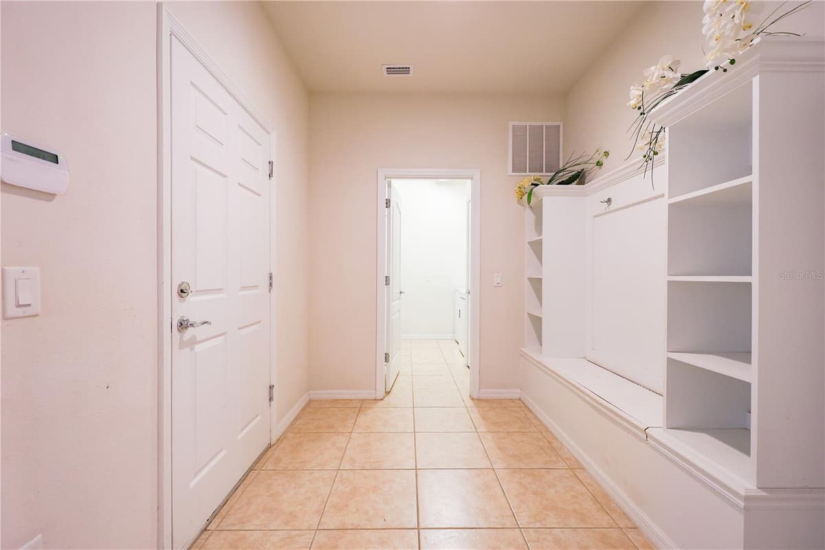 8812 MACAPA DRIVE — photo 10 of 90