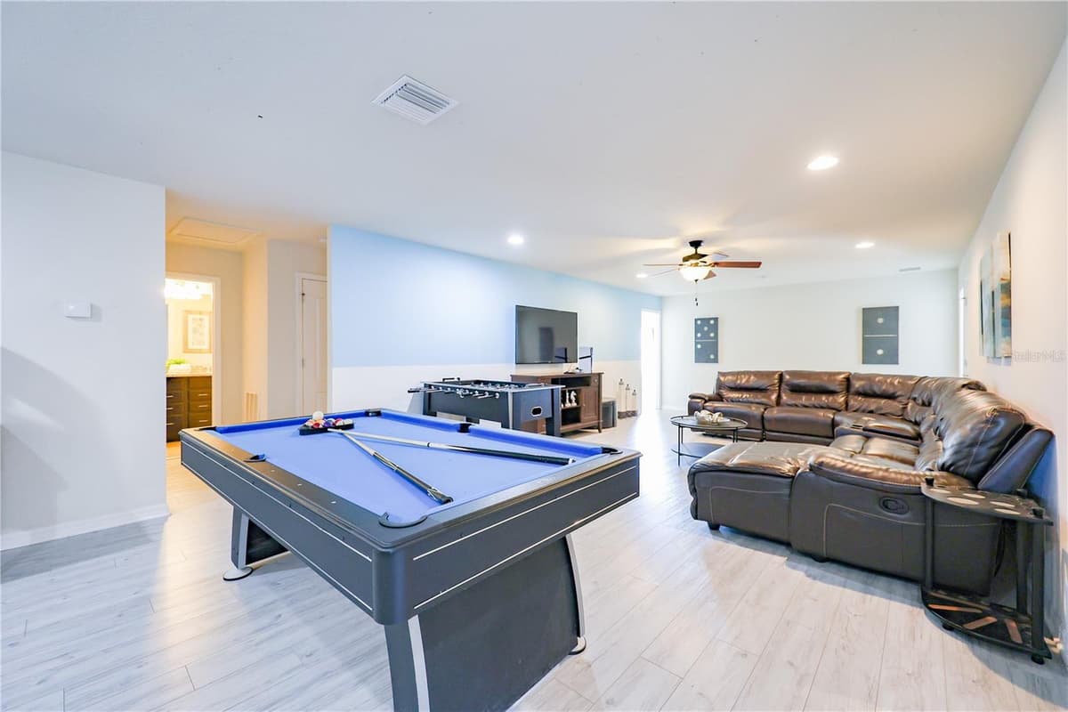 8812 MACAPA DRIVE — photo 38 of 90