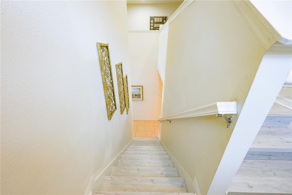 8812 MACAPA DRIVE — photo 34 of 90