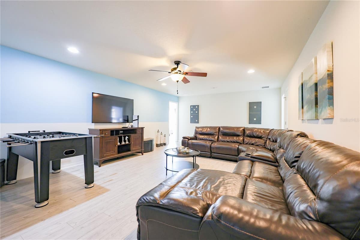 8812 MACAPA DRIVE — photo 44 of 90