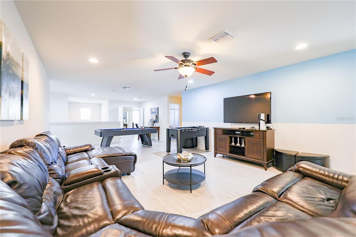 8812 MACAPA DRIVE — photo 46 of 90