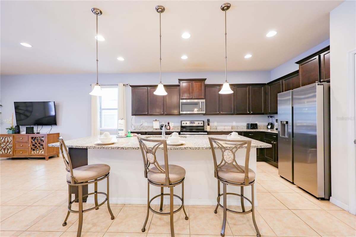 8812 MACAPA DRIVE — photo 15 of 90