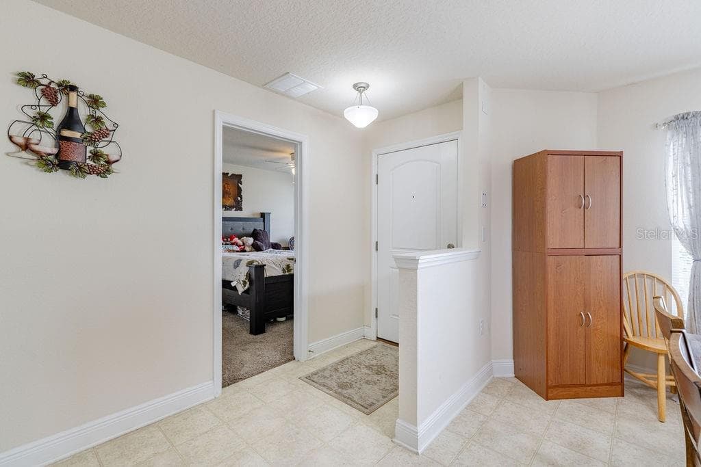7830 SLOEWOOD DRIVE — photo 8 of 42