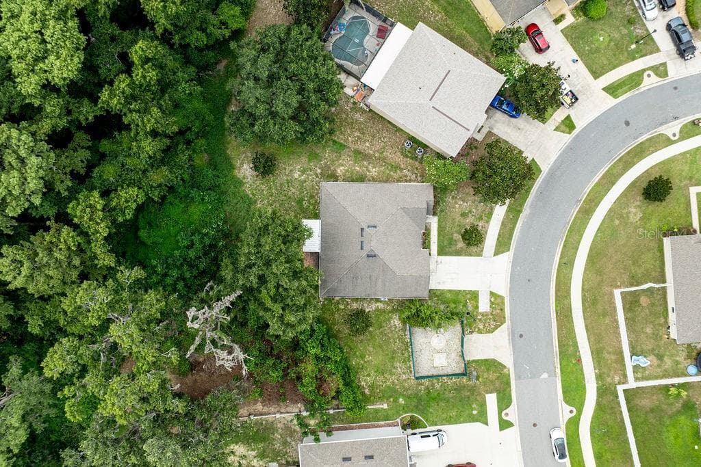 7830 SLOEWOOD DRIVE — photo 4 of 42