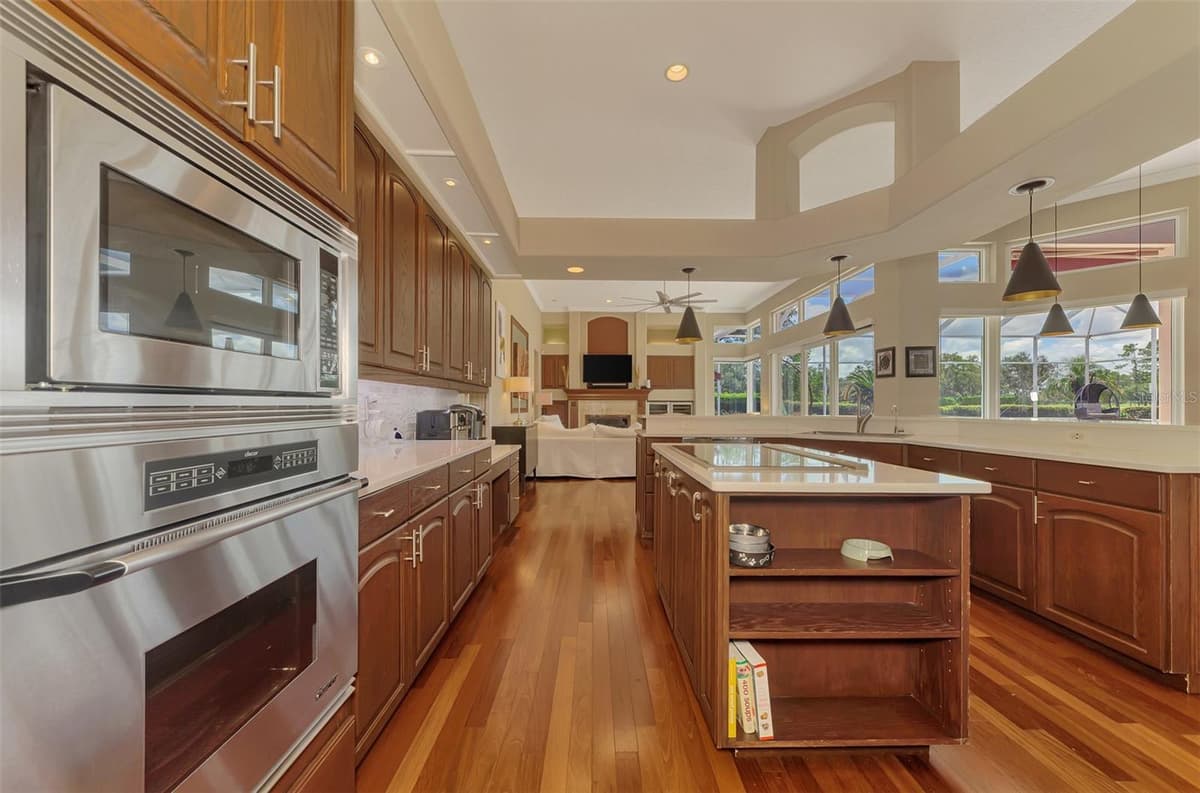 7767 ALISTER MACKENZIE DRIVE — photo 31 of 69