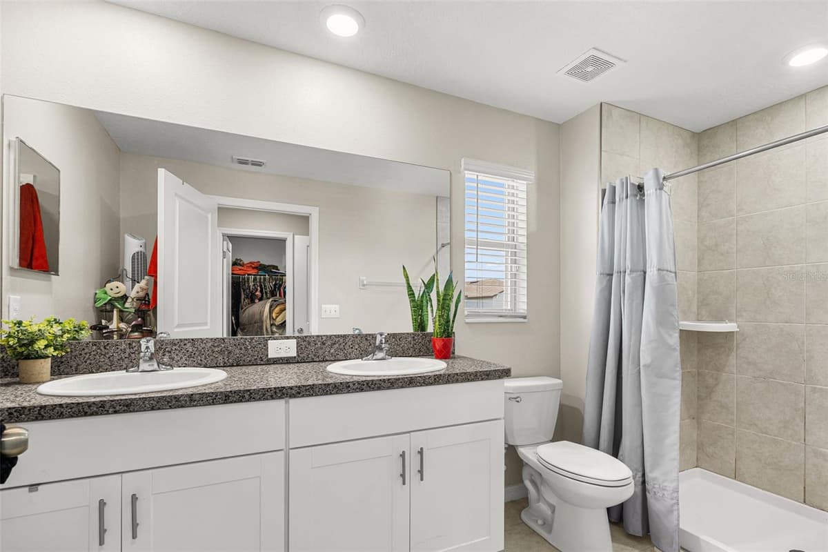 7201 SWEET ALYSSUM CT COURT — photo 33 of 54