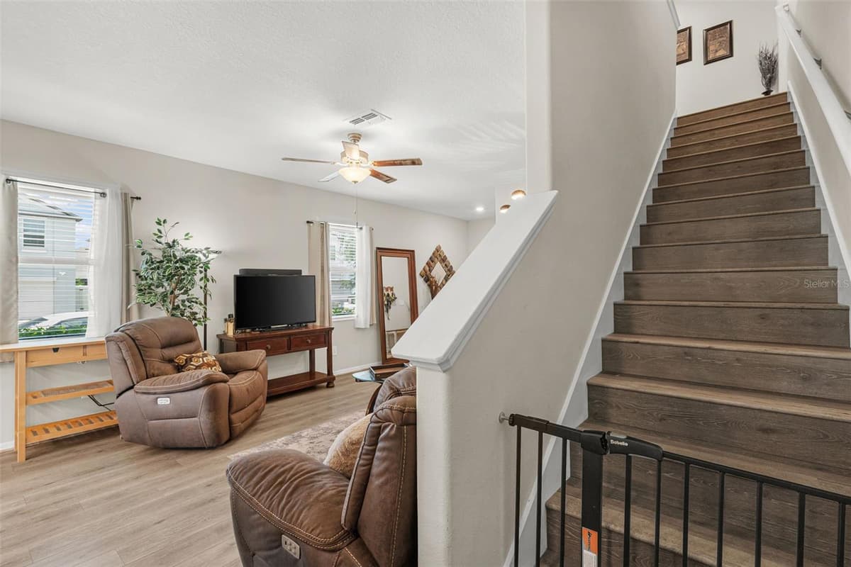 7201 SWEET ALYSSUM CT COURT — photo 23 of 54
