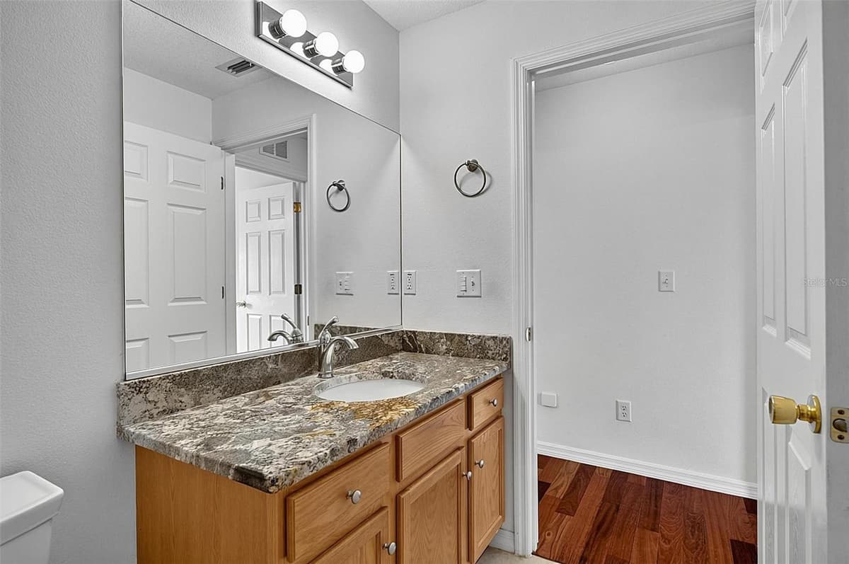 25 RYKEN LANE — photo 16 of 40