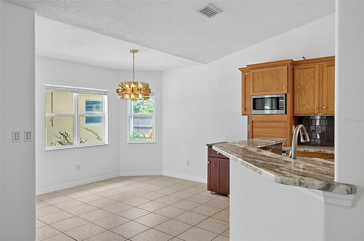 25 RYKEN LANE — photo 8 of 40