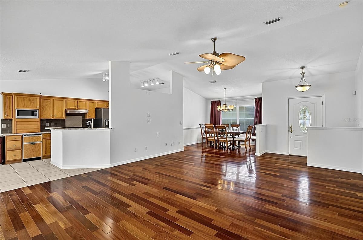 25 RYKEN LANE — photo 6 of 40