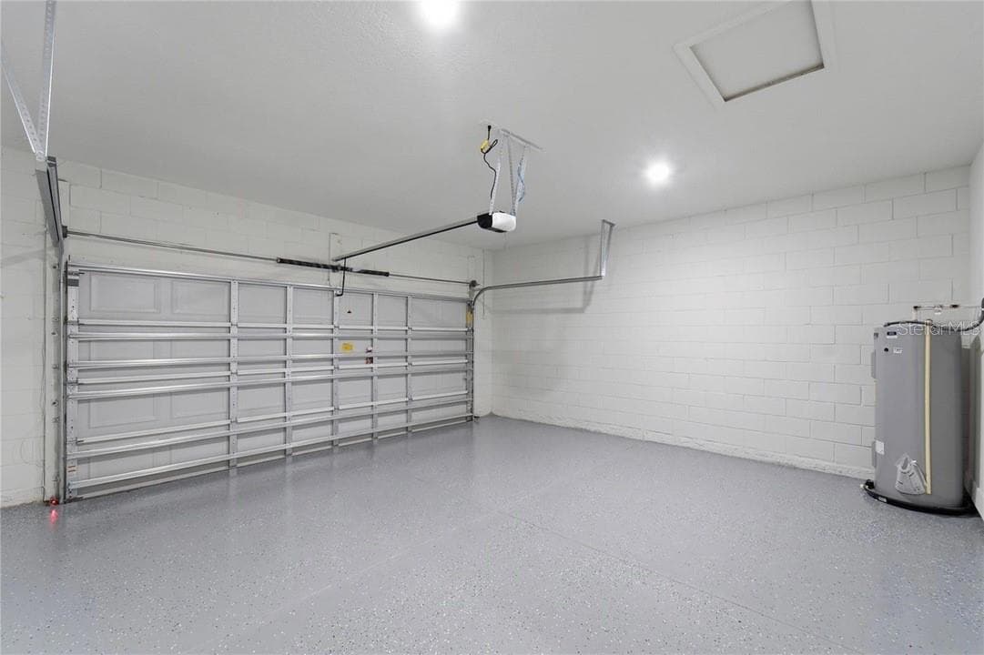 3286 CRANDON DRIVE — photo 25 of 36