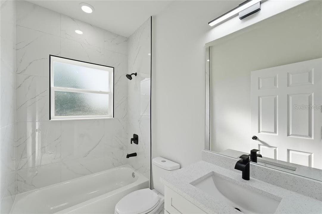 3286 CRANDON DRIVE — photo 36 of 36