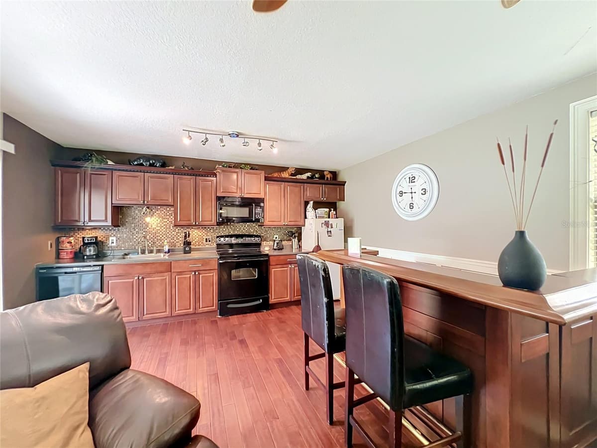 670 STATE ROAD 46 — photo 10 of 42
