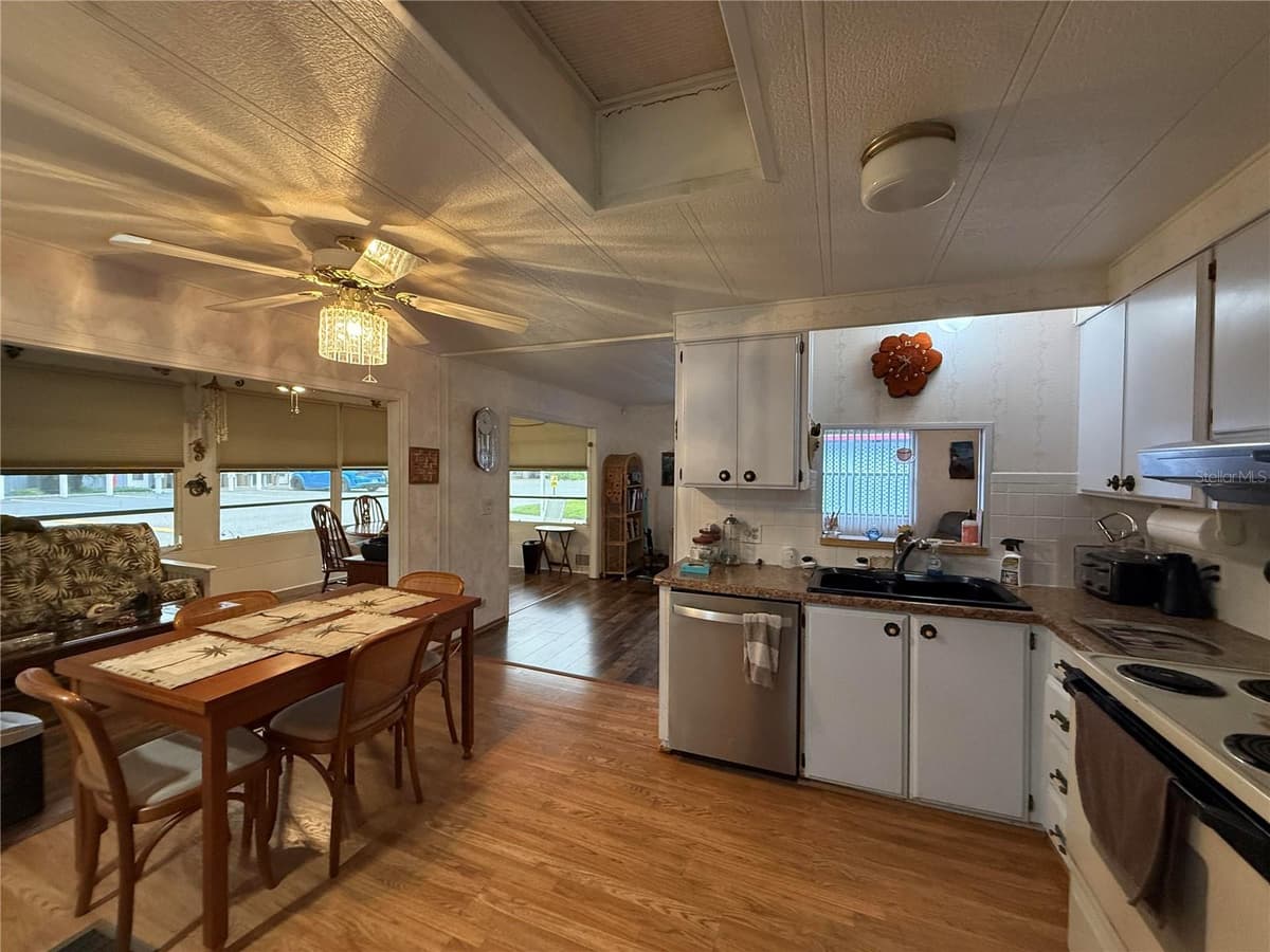 658 MISTI DRIVE — photo 19 of 31