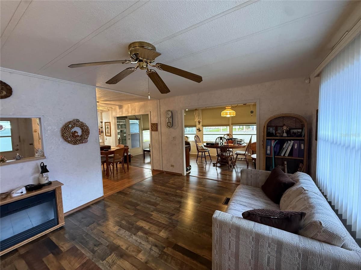 658 MISTI DRIVE — photo 13 of 31