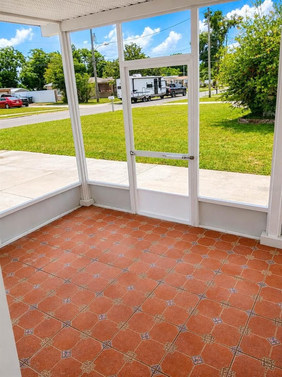 208 PALMYRA DRIVE — photo 5 of 7