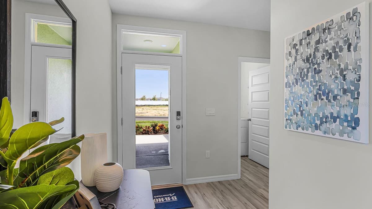 5584 TAVERNA LOOP — photo 2 of 29