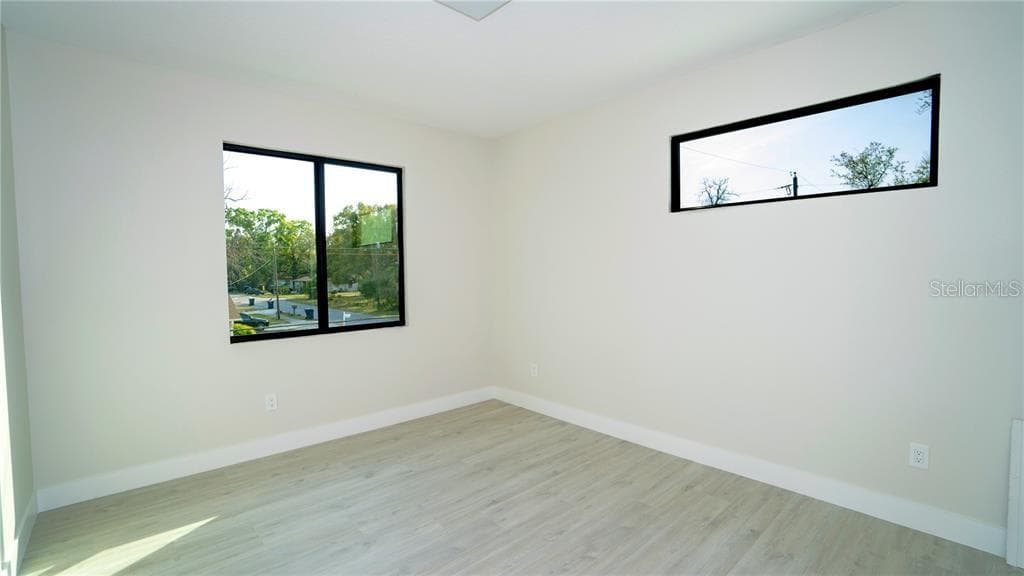 404 SEWARD STREET — photo 19 of 28