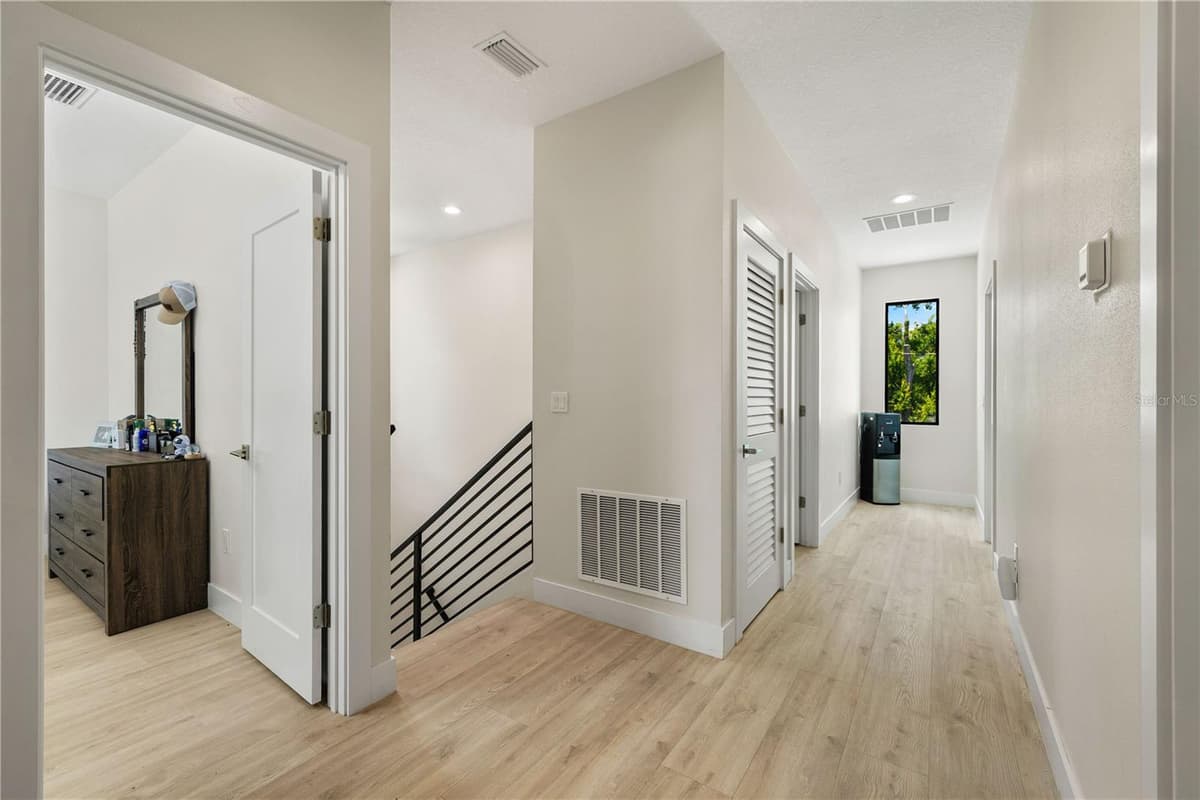 404 SEWARD STREET — photo 11 of 28