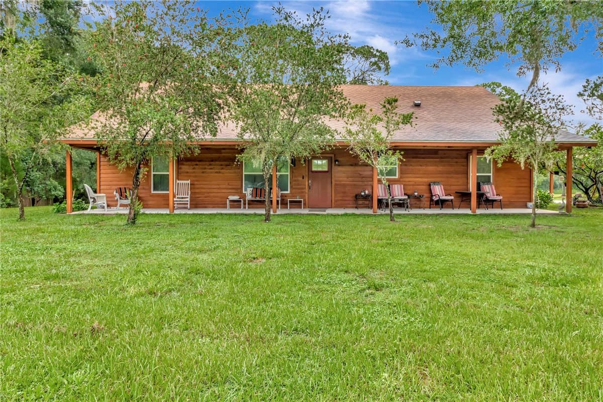 7427 REDWING ROAD — photo 45 of 49