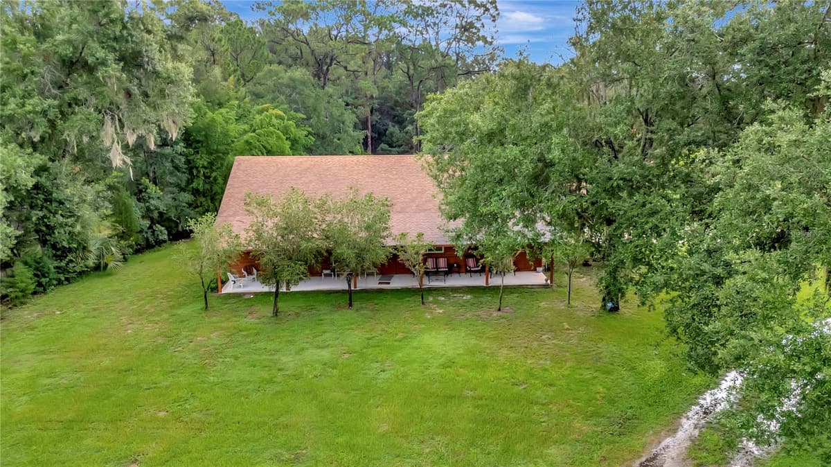 7427 REDWING ROAD — photo 41 of 49