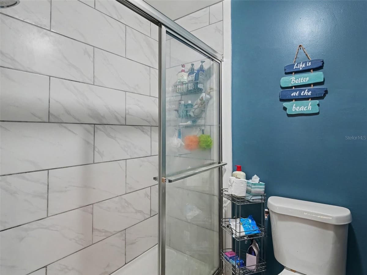 908 BYRON LANE — photo 19 of 37