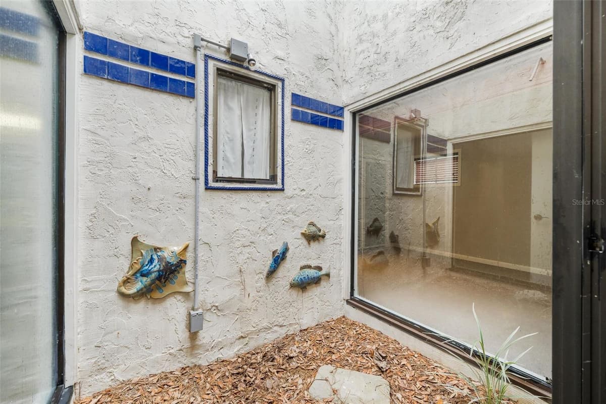 1636 51ST TERRACE — photo 30 of 47
