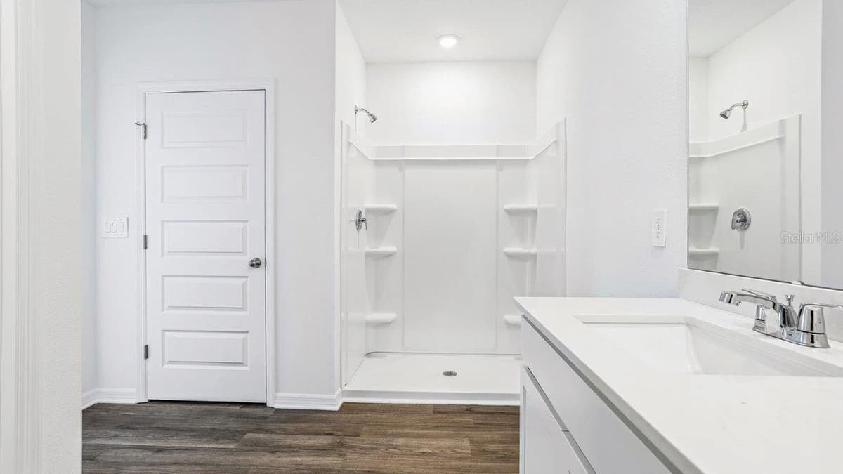 5588 TAVERNA LOOP — photo 25 of 35