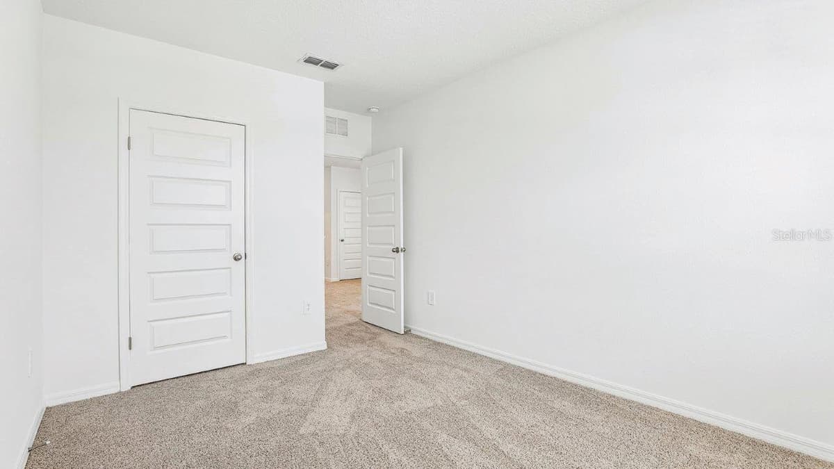 5588 TAVERNA LOOP — photo 33 of 35