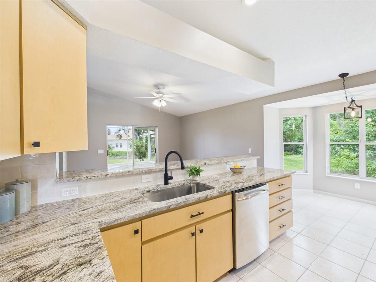 35601 WICKINGHAM COURT — photo 14 of 47
