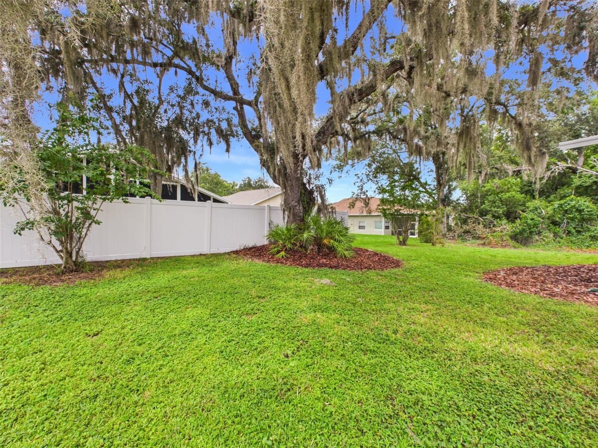 35601 WICKINGHAM COURT — photo 3 of 47
