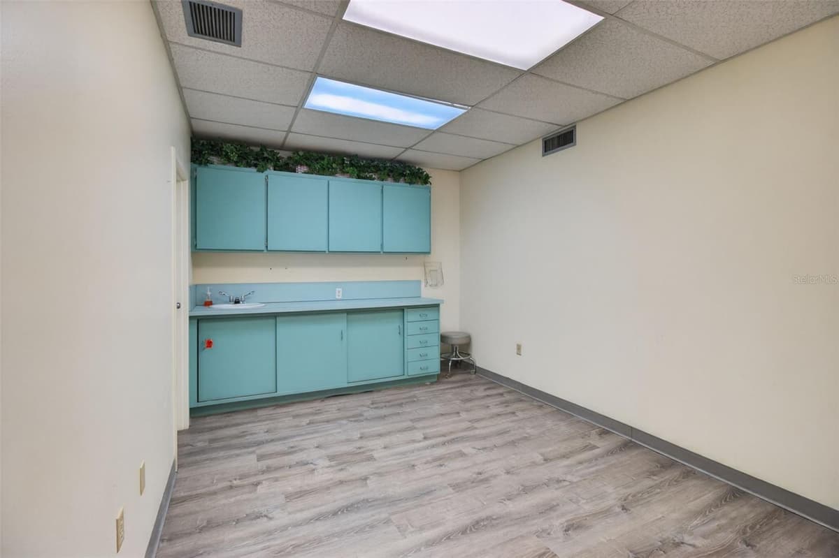 2039 INDIAN ROCKS ROAD — photo 34 of 34