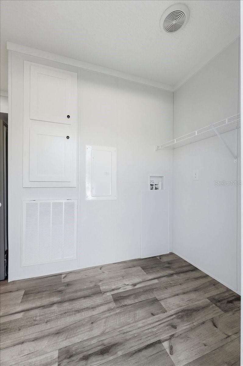 11421 RAMPART LANE — photo 37 of 38