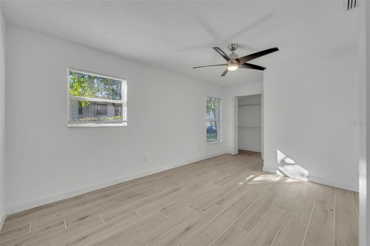 1224 HELEN STREET — photo 13 of 20