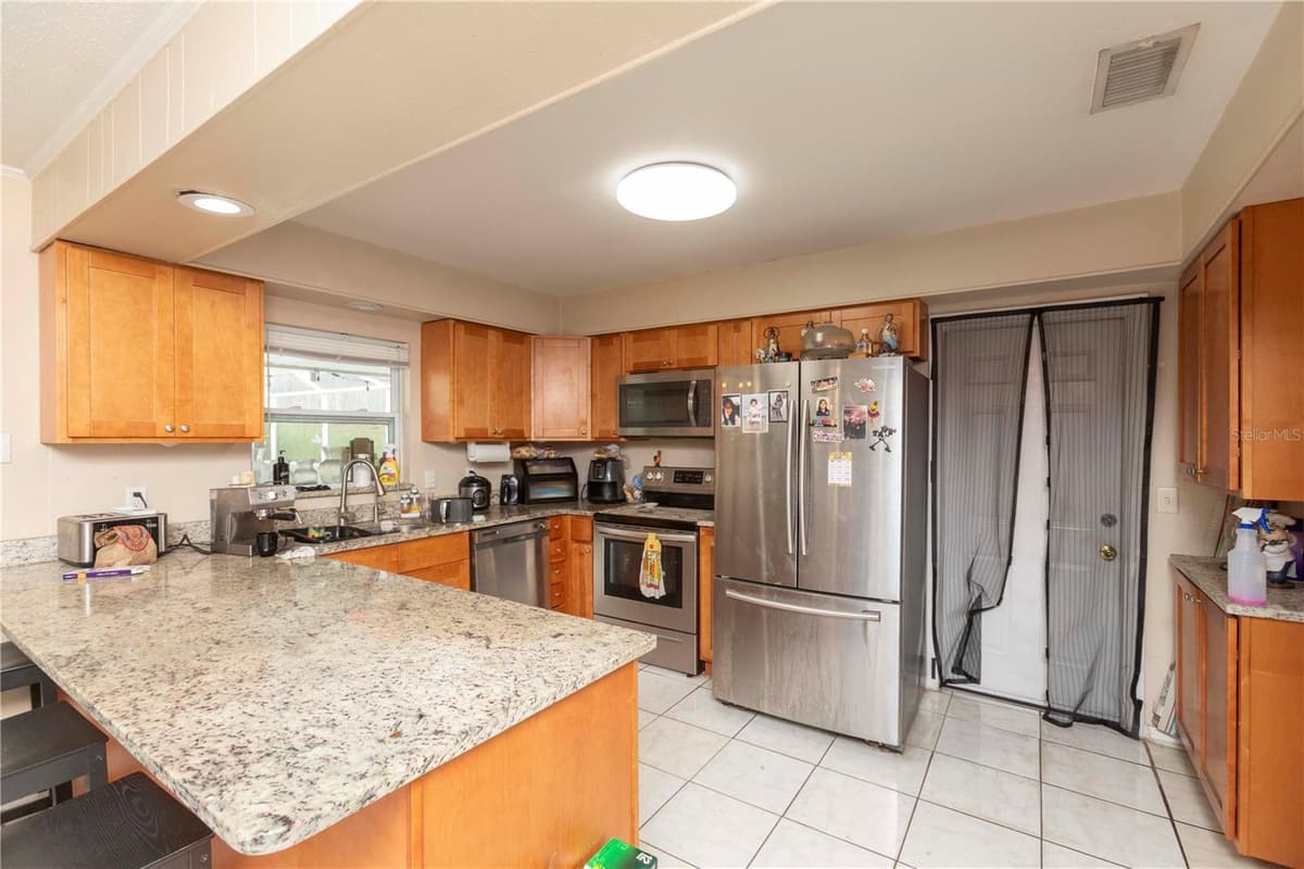 841 BRENTWOOD DRIVE — photo 7 of 24