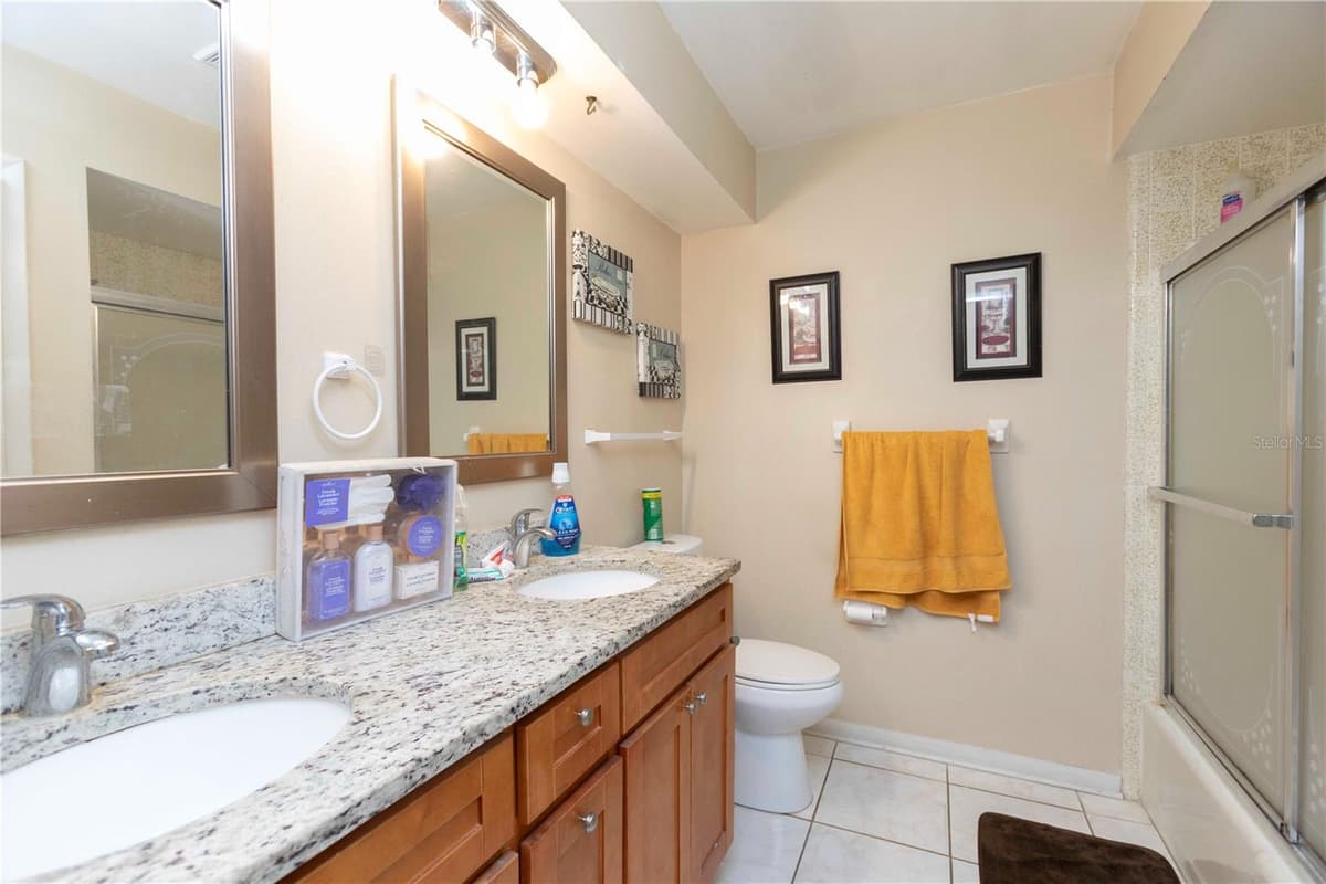 841 BRENTWOOD DRIVE — photo 13 of 24